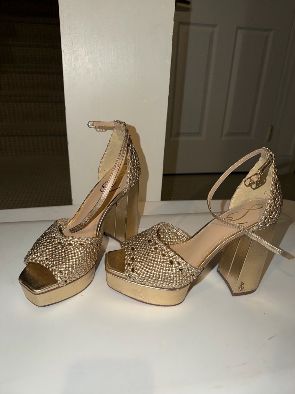 Steve Madden Metallic Gold Woven Platform Sandals